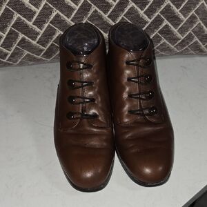 Munro Womans Dark Brown Leather Oxfords